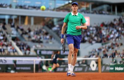 Liderul mondial Jannik Sinner a avansat în sferturile de finală de la Roland Garros » Cum arată tabloul acestei faze