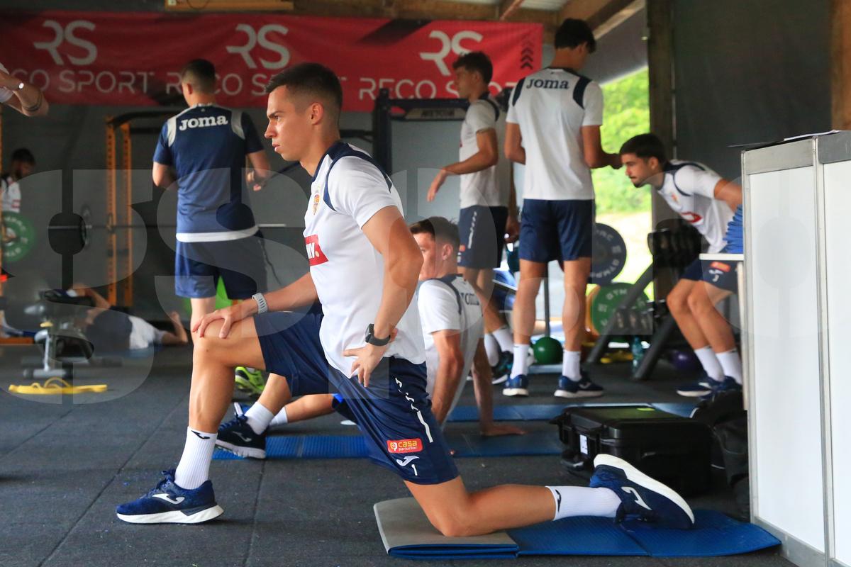 Soțul Teodorei Meluță, „inamicul” nr. 1 în cantonament » Ce regim zilnic trebuie să îndure fotbaliștii lui Daniel Pancu înainte de Campionatul European