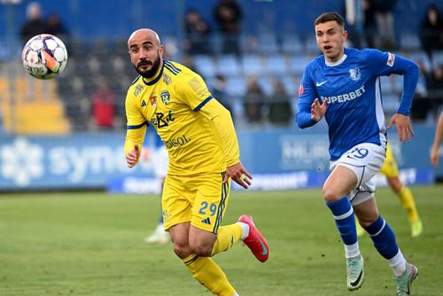 Daniel Șerbănică (stânga) va părăsi Unirea Slobozia. FOTO: Razvan Pasarica/SPORT PICTURES