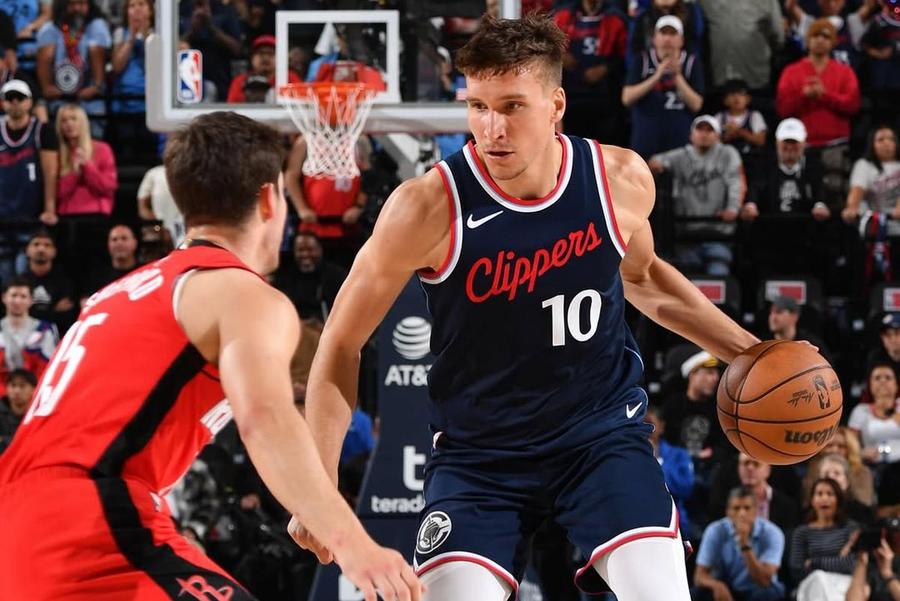 Bogdan Bogdanovic în acțiune la LA Clippers / Foto: Instagram Povestea de viață a lui Bogdan Bogdanovic, starul sârb din NBA: „Mama a fost casieriță, iar tata agent comercial. Au renunțat la tot pentru mine și sora mea”