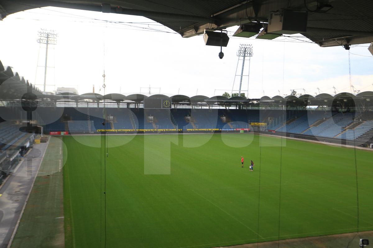 S-a schimbat România, s-a schimbat lumea! Am intrat pe ultimul stadion pe care Dinamo a câștigat „afară" în grupele cupelor europene » Incredibil cum arată peluza!