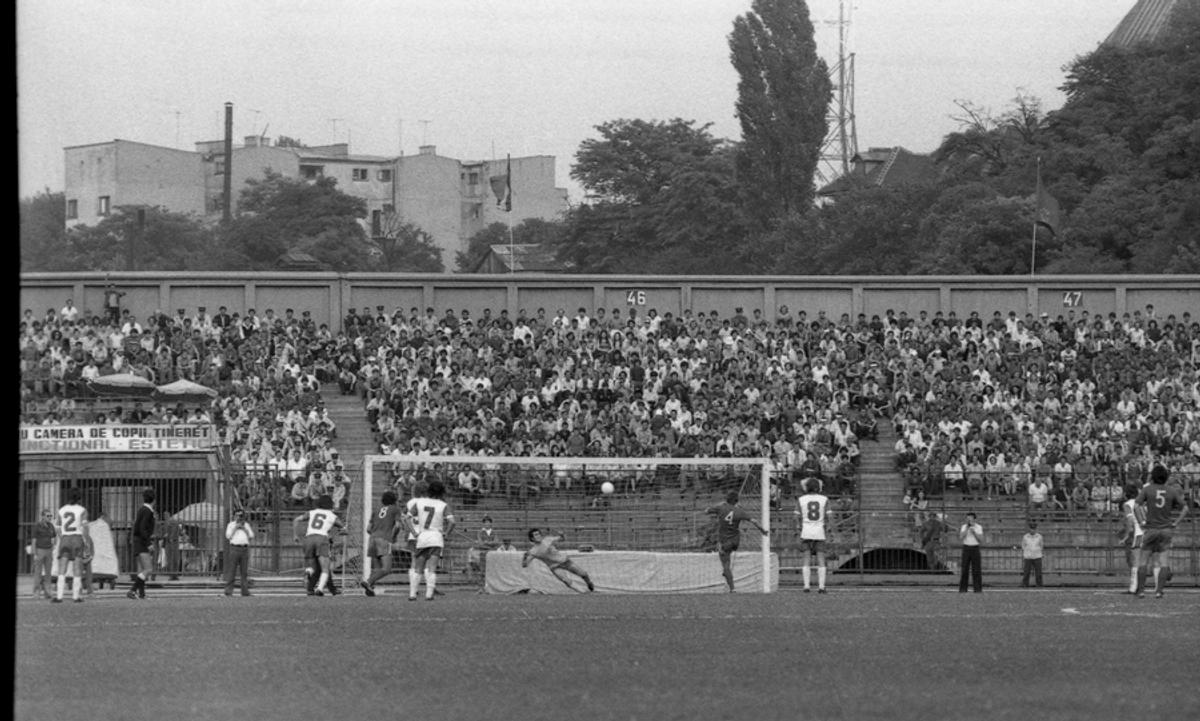 RETRO GSP. 43 de ani de când Craiova cucerea prima Cupă, la finalul unui sezon plin de scandaluri și de meciuri suspecte