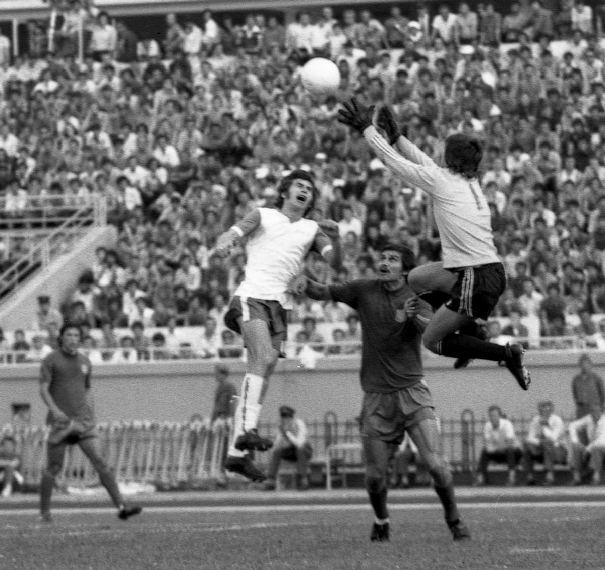 RETRO GSP. 43 de ani de când Craiova cucerea prima Cupă, la finalul unui sezon plin de scandaluri și de meciuri suspecte