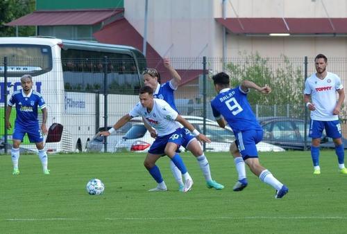 FCU Craiova 1948 dispută un meci amical în compania slovenilor de la NK Celje. Partida a început la ora 20:00 și poate fi urmărită în format liveVIDEO pe GSP.ro.