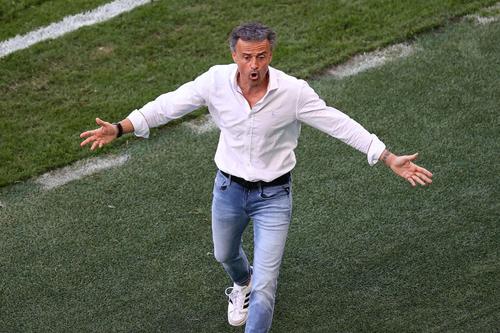 Euro 2020. La finalul meciului Elveția - Spania - 1-1, 1-3 la lovituri de departajare -, Luis Enrique, selecționerul ibericilor, a făcut din nou referire la atacurile asupra lui Alvaro Morata.