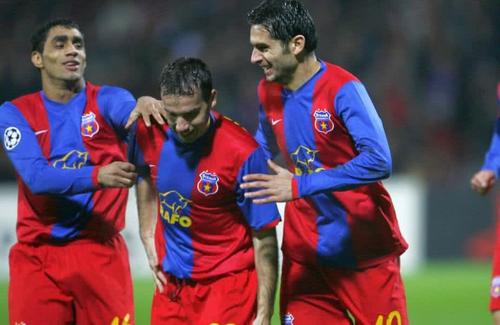 Sorin Paraschiv (40 de ani) a fost campion în sezonul 2000/2001 din Liga 1. Mijlocașul este încurcat de ultima decizie a Curții de Apel și vrea să returneze medalia.