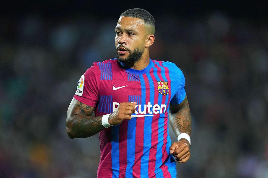 Memphis Depay, Foto: Imago Images Ce nebunie ar fi! Furioasă pe Barcelona, Chelsea ar pregăti o ofensivă fără precedent: 5 fotbaliști de la Barcelona pe „Stamford Bridge”?!