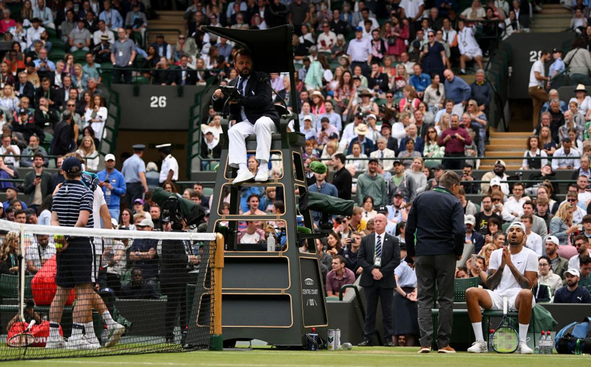 Kyrgios îl bate pe Tsitsipas în cel mai încins meci din istoria recentă a Wimbledon-ului » Nadal e în „optimi”, dar nervos: „Vorbim mai târziu”