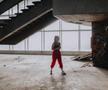 Rea în cușcă, senzuală pe Instagram » Cum își încântă Anastasia fanii