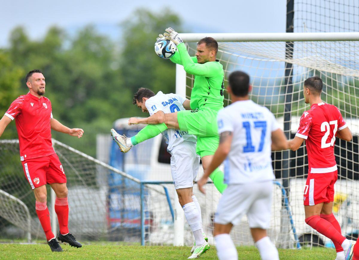 Ovidiu Burcă n-a ratat niciun subiect, după amicalul pierdut de Dinamo cu Zalaegerszeg » Următoarele mutări în mercato + marele câștig