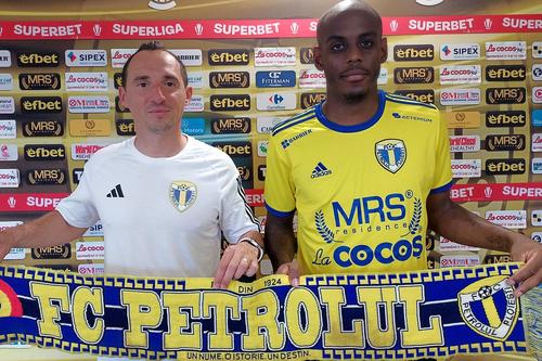 Pedro Justiniano, prezentat la Petrolul // sursă foto: Facebook