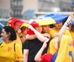 Mii de bucureșteni au înfruntat furtuna și au rămas pe baricade pentru a urmări România - Olanda / foto: Raed Krishan