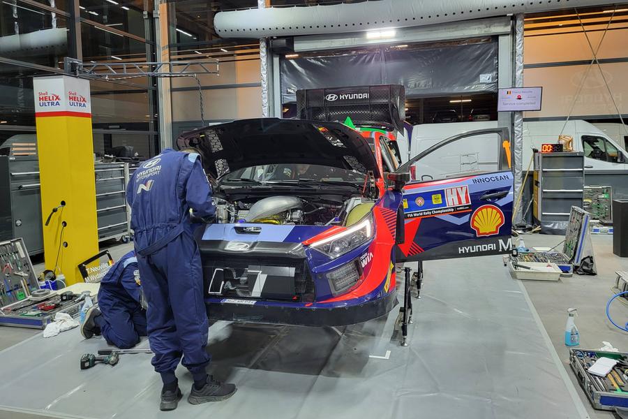 Horse Powertrain, compania ce produce și dezvoltă motoarele termice pentru Grupul Renault/ Foto: Imago Images Gigantul Aramco preia 10% din compania ce produce și dezvoltă motoarele termice pentru Grupul Renault