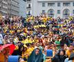 Mii de bucureșteni au înfruntat furtuna și au rămas pe baricade pentru a urmări România - Olanda / foto: Raed Krishan