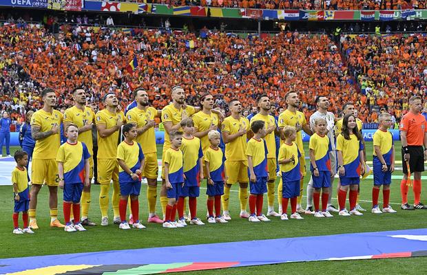 Piele de găină! Atmosferă senzațională creată de fanii „tricolorilor” » Momentul intonării imnului României a zguduit Munchenul