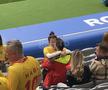 Kira Hagi, surprinsă în brațele iubitului ei la România - Olanda, foto: GSP