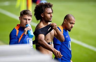 Atacantul Olandei, aproape de un transfer spectaculos: „Va pleca 99%” » Manchester United și AC Milan se bat pentru semnătura lui