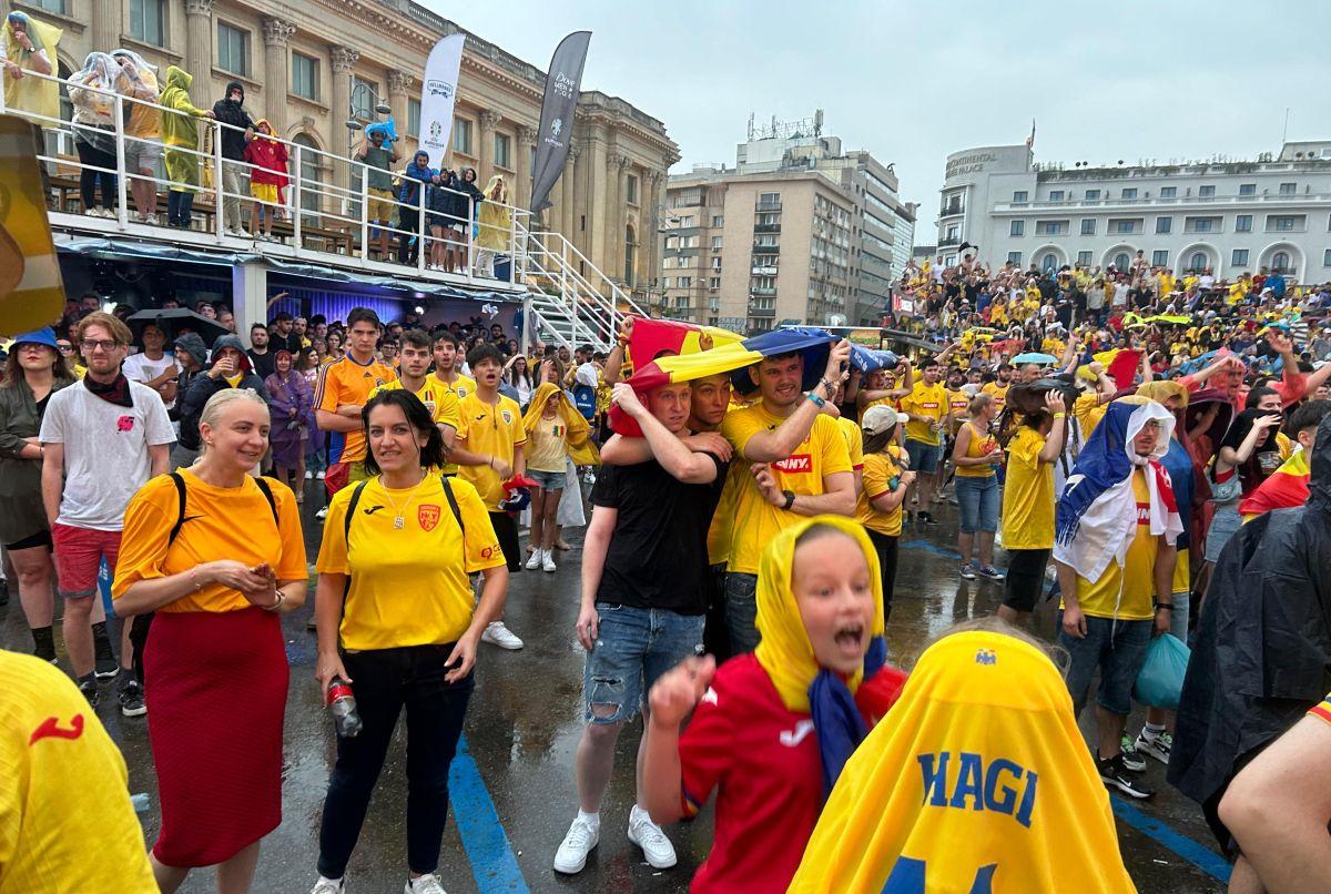 Bucureștenii au luat cu asalt Calea Victoriei pentru România - Olanda! Imagini spectaculoase surprinse de fotoreporterul Gazetei