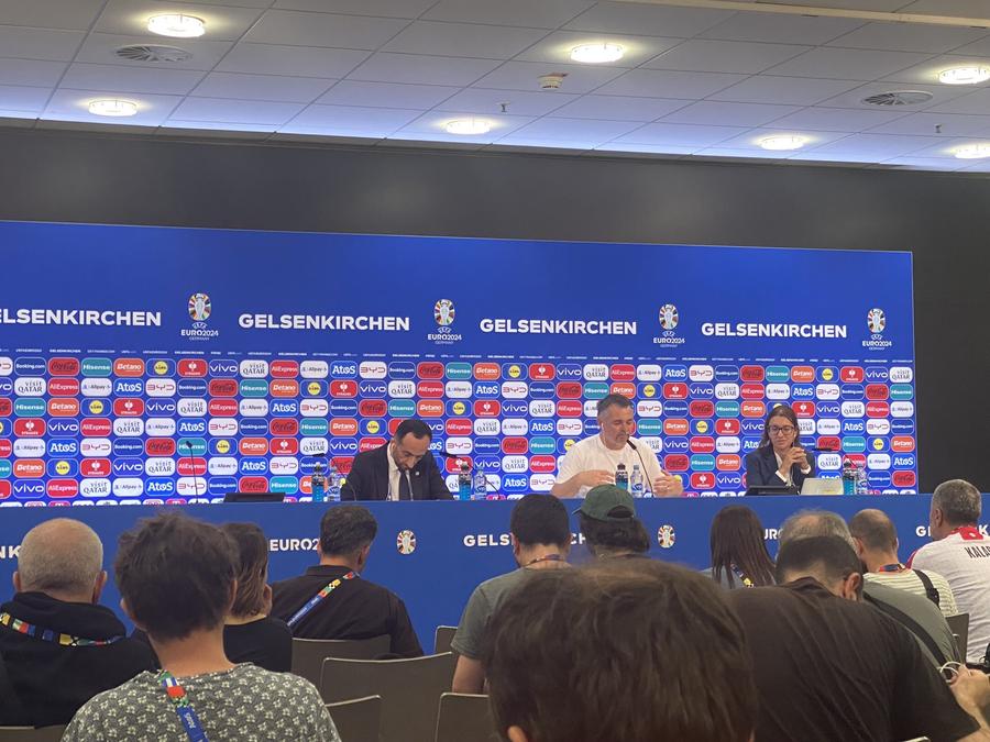 5 bune, 5 rele » Am învățat să iubim România ... dar există ceva care ne-a enervat cu Olanda! + Care e faza cu „dictatorul” Cristiano Ronaldo sau cu cocaina din tribune?