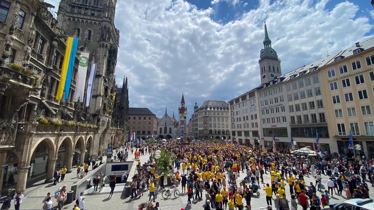 Fanii români fac spectacol la Munchen / România - Olanda, 02.07.2024