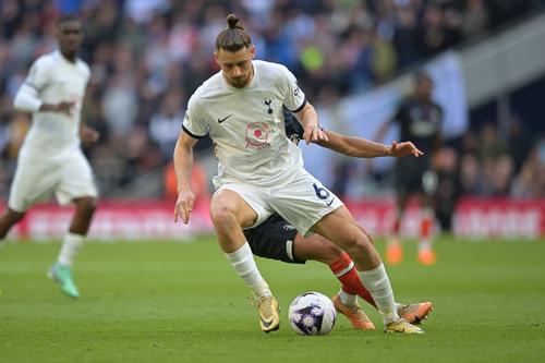Radu Drăgușin, fundașul lui Tottenham Hotspur / Foto: Imago Images