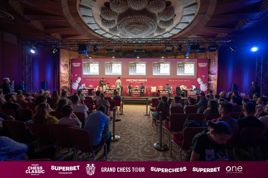 A cincea rundă de la Superbet Chess Classic România 2024 s-a finalizat exclusiv cu remize. Clasamentul rămâne neschimbat