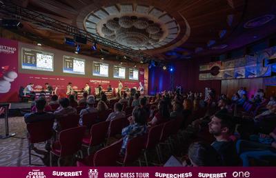 A cincea rundă de la Superbet Chess Classic România 2024 s-a finalizat  exclusiv cu remize. Clasamentul rămâne neschimbat