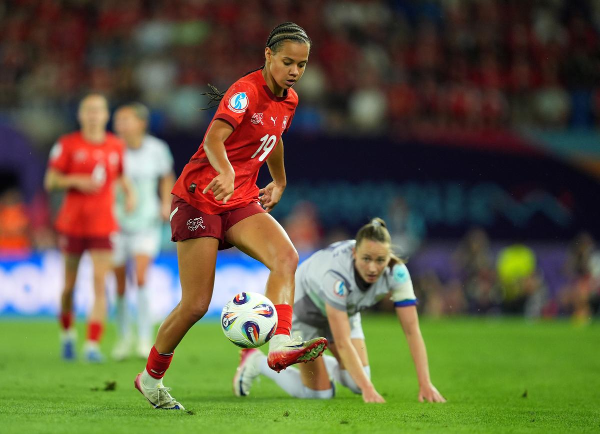 S-a încheiat prima seară de la Euro 2025 de fotbal feminin. Meci infernal pentru Alina Peșu