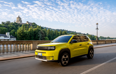 Fiat lansează prima mașină din industria auto care include material reciclat din ambalaje pe bază carton pentru băuturi