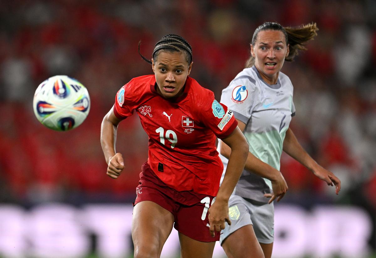 S-a încheiat prima seară de la Euro 2025 de fotbal feminin. Meci infernal pentru Alina Peșu