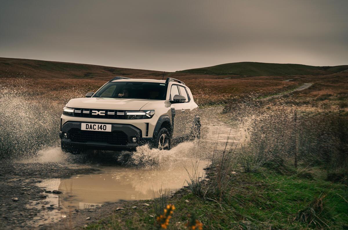 Un nou model de Duster pregătit în culise » Vine cu abilități de off road