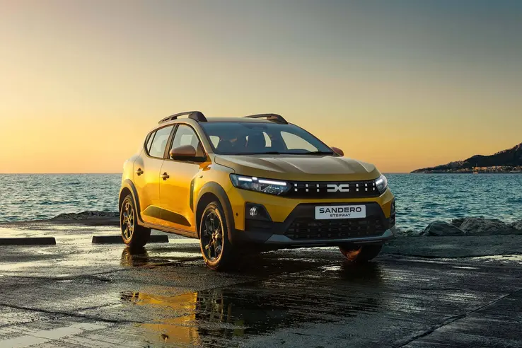 Au început comenzile pentru Dacia Sandero Stepway Hybrid 155 // foto: dacia.ro