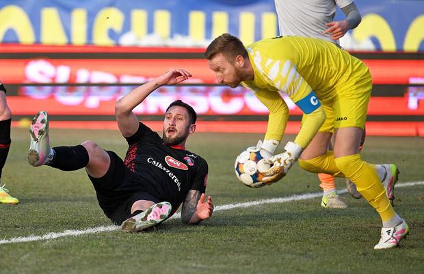 11 plecări dintr-un foc de la clubul din Superligă: 6 veniseră în iarnă