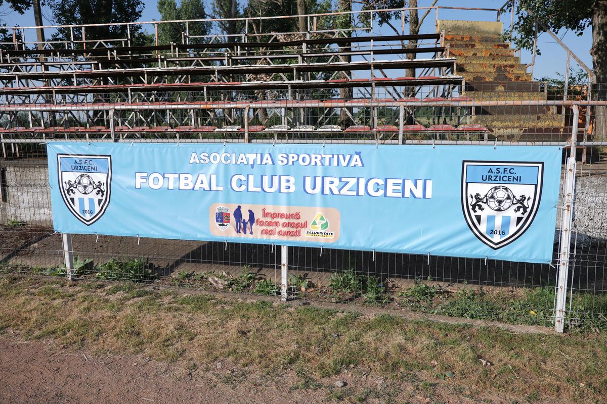 Cum arată Stadionul „Tineretului” din Urziceni // foto: Andrei Furnigă (GSP)