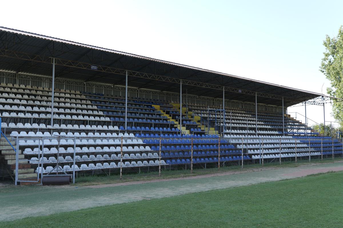 Cum arată astăzi stadionul celei mai mari surprize din istoria fotbalului românesc