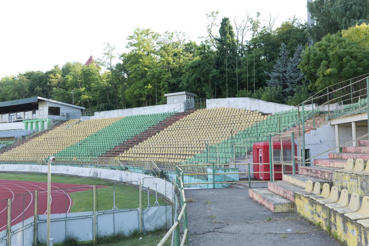 Aici juca una dintre marile surprize ale fotbalului românesc după 2000 » Ce a mai rămas, la un deceniu de la dispariția echipei