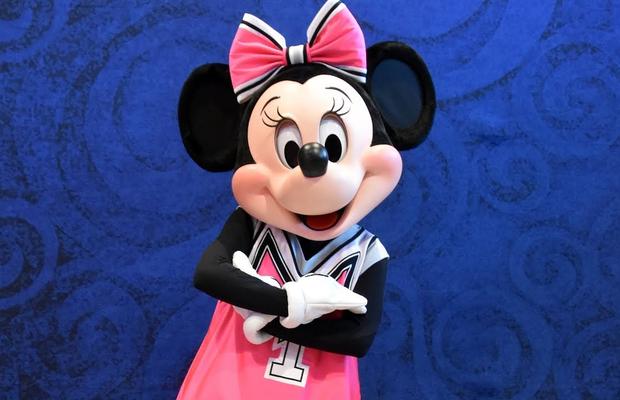 Ce meciuri se joacă în această seară la Disneyland, în NBA, și cotele de la pariuri