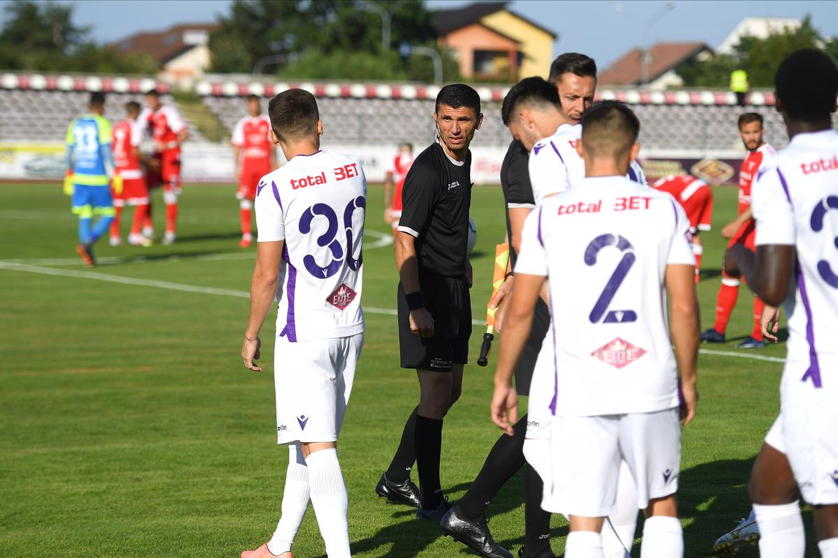 FC Argeș - UTA