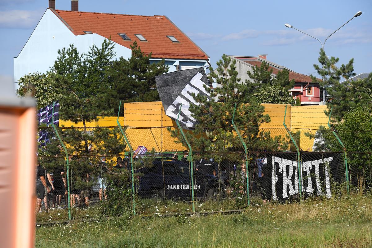FC Argeș - UTA