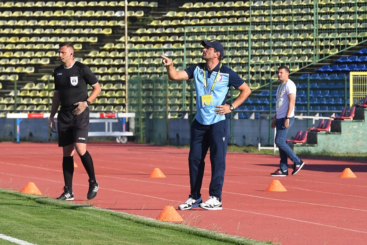 VIDEO + FOTO UTA și FC Argeș au promovat în Liga 1! DRAMATISM TOTAL: golul marcat de Rapid în 90+6 a trimis-o pe Mioveni la baraj și pe Turris în B
