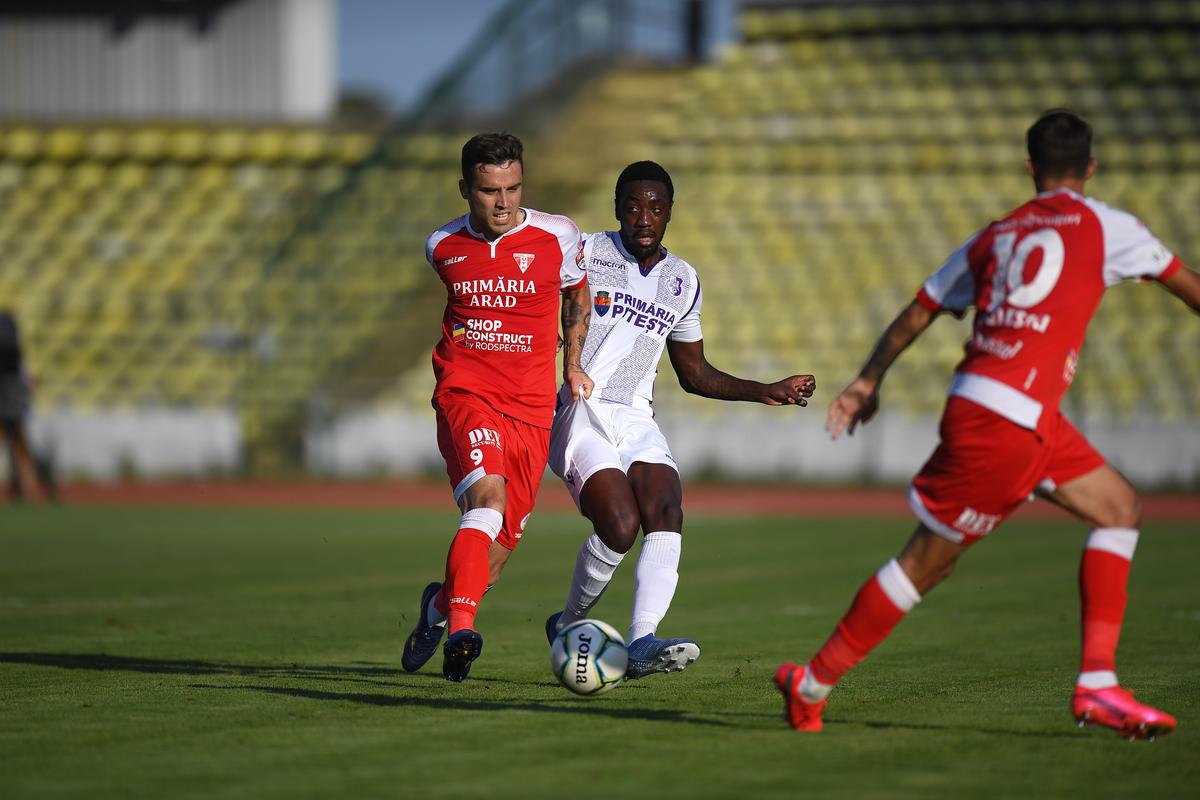 FC Argeș - UTA