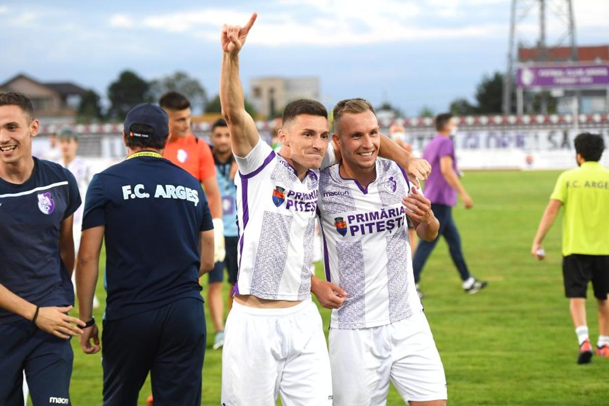 FOTO Imagini FANTASTICE! FC Argeș și UTA au sărbătorit împreună promovarea în Liga 1