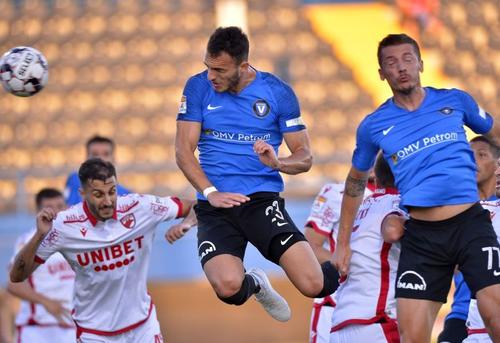 Gică Popescu (52 de ani), președintele Viitorului, avertizează că va trimite o echipă de copii, dacă LPF decide ca restanța cu Dinamo să se joace peste două săptămâni.
