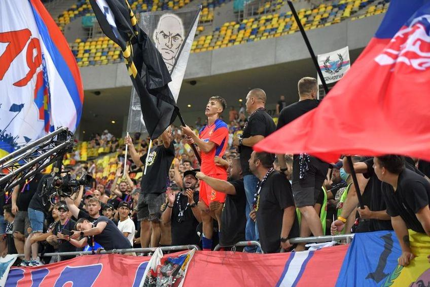 Peluza Nord a fost alături de FCSB în primele meciuri ale sezonului