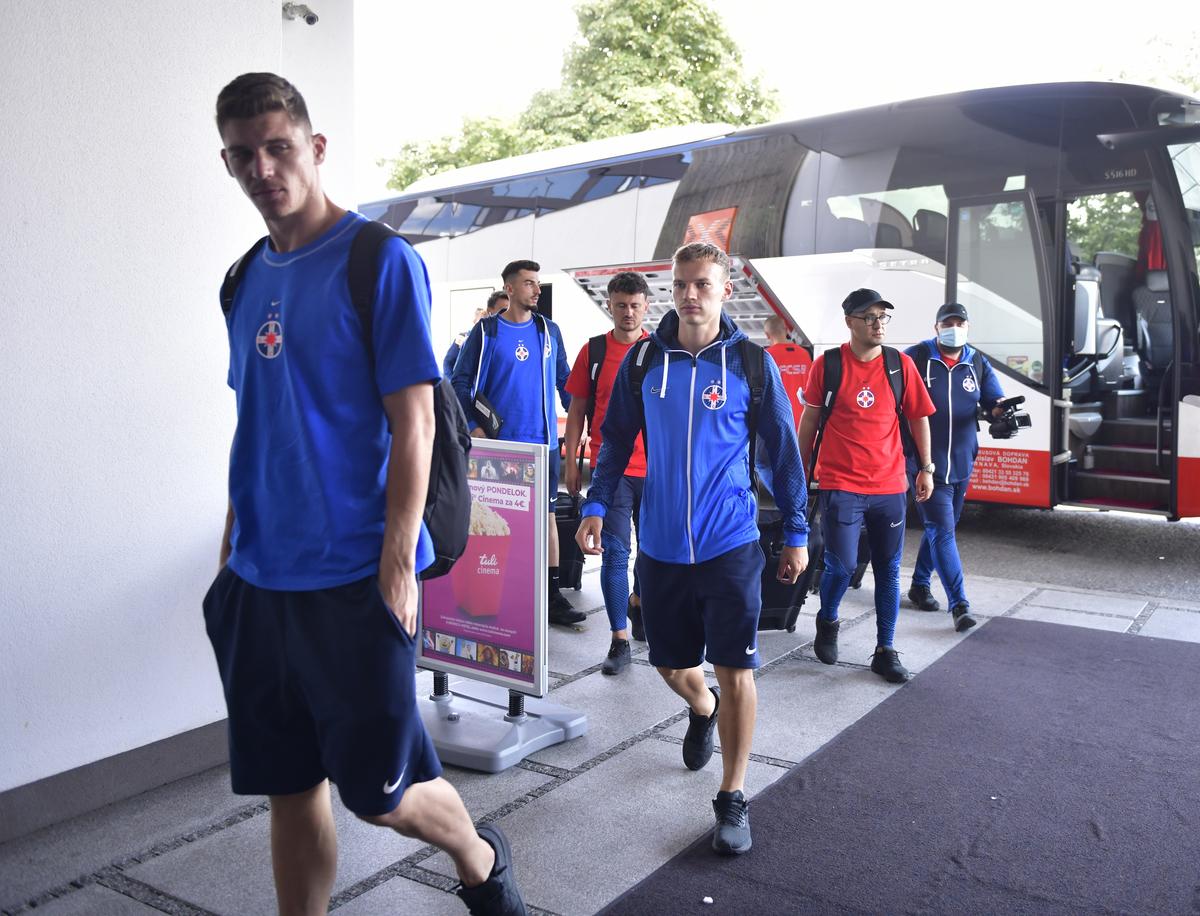 FCSB a ajuns în Slovacia » A ales casa naționalei Slovaciei pentru meciul cu Dunajska Streda