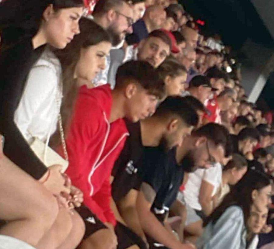 Costin Amzăr în tribună la meciul cu Sepsi Costin Amzăr și fake news-ul cu transferul la Rapid: „Eram la stadion, mă uitam la meci, și primesc mesaj: «Ne-ai trădat!»”