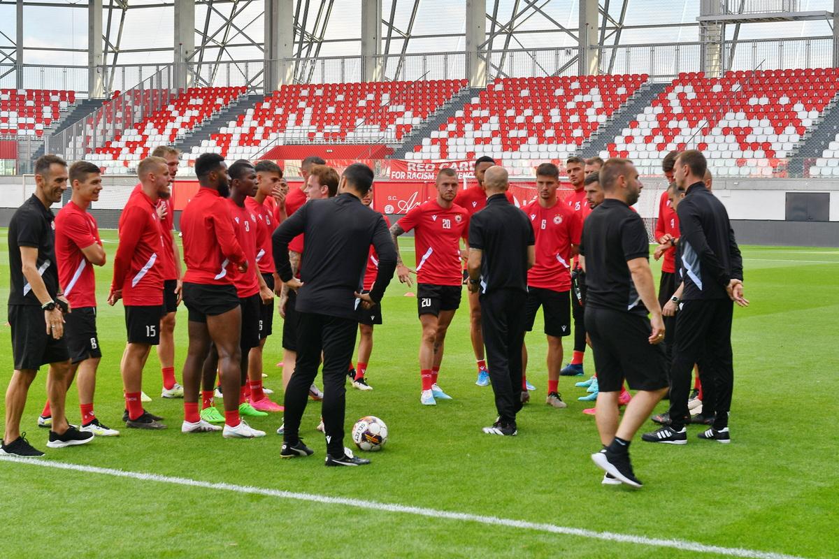 Conferinta CSKA Sofia - antrenament