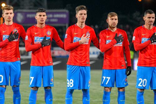 Alexandru Stan, al doilea de la dreapta la stânga // foto: arhivă GSP
