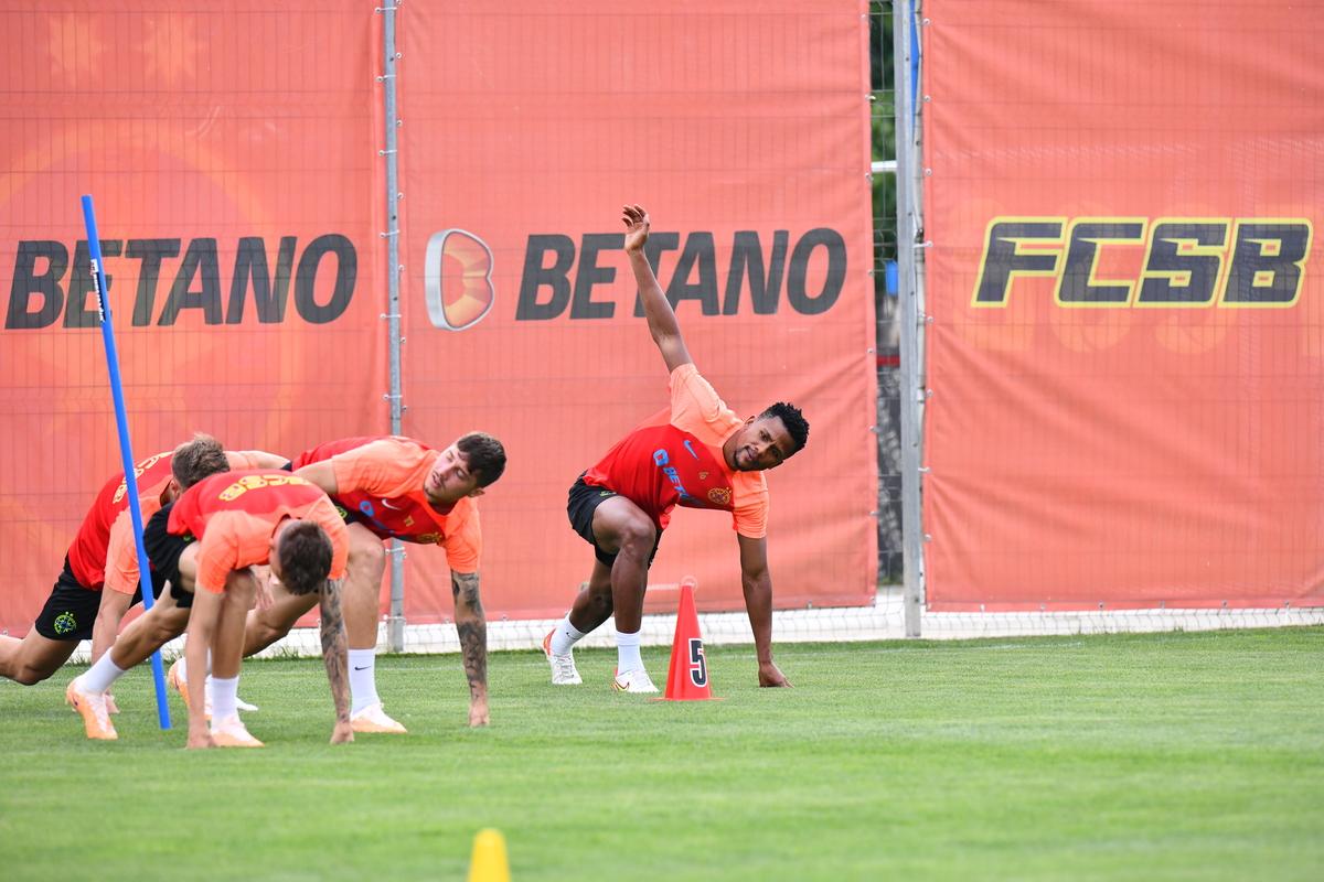 Charalambous anunță o revenire la FCSB: „E 100% apt”