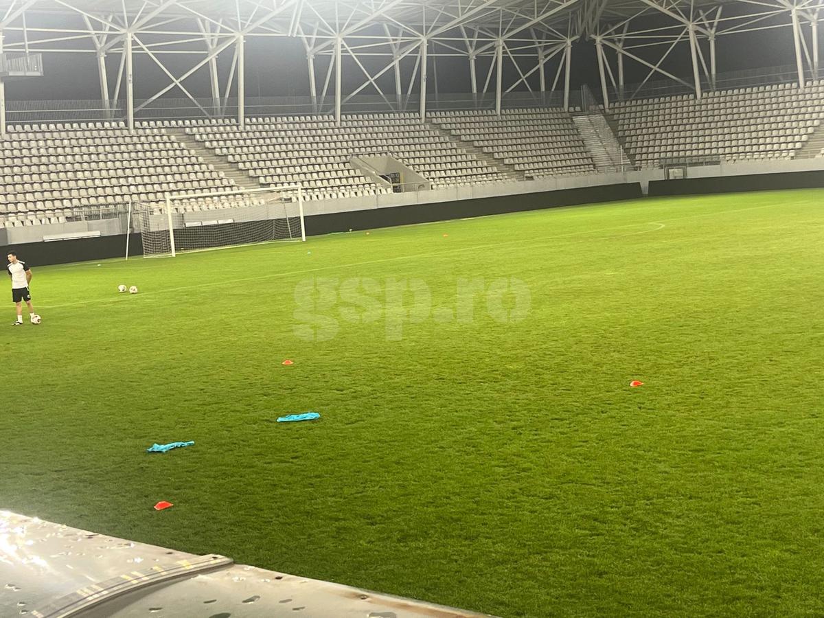 Încă un „adversar” pentru FCSB joi seara: gazonul de pe „Arc” arată deplorabil!